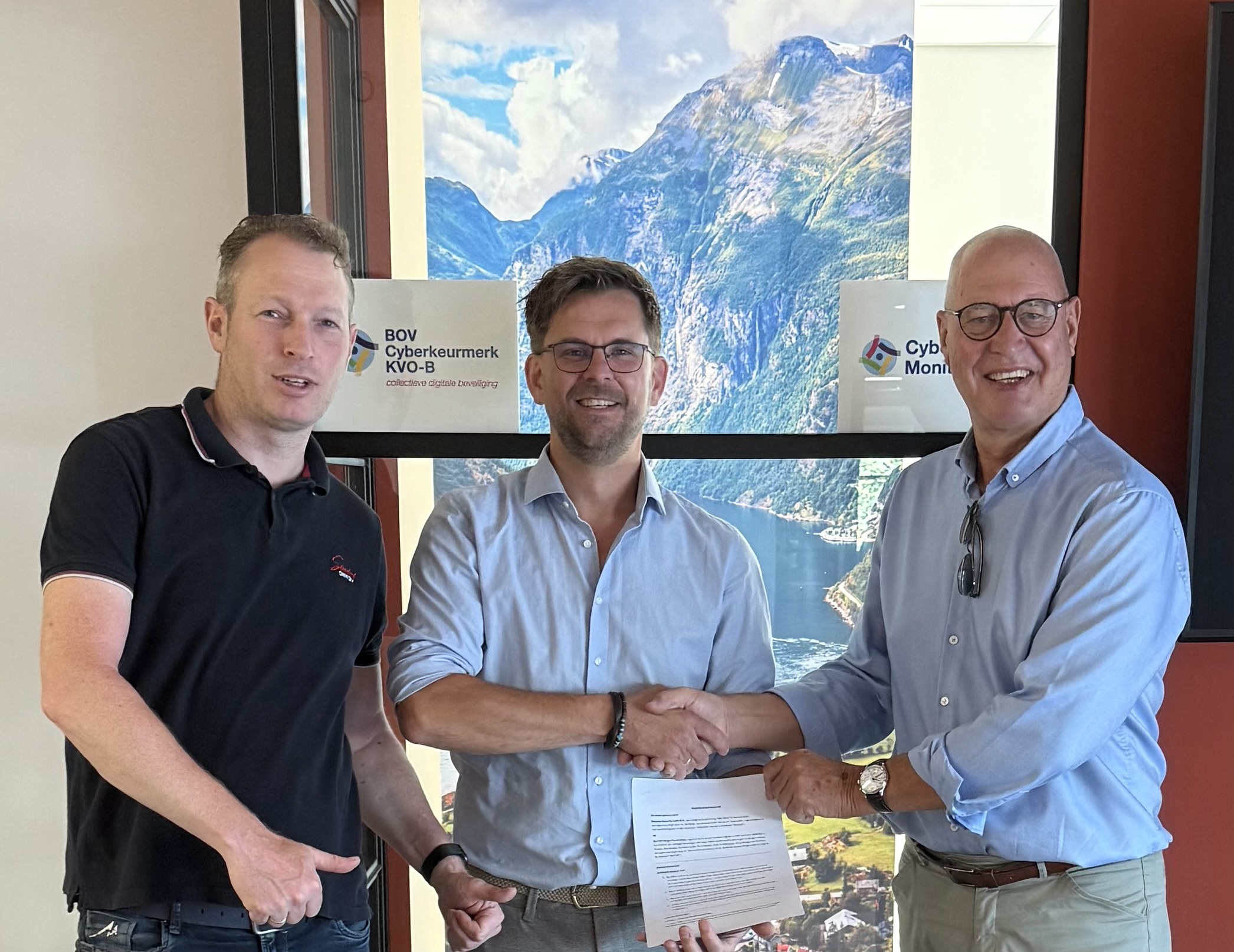 FOV Regio Foodvalley en Lupasafe bundelen krachten voor cybersecurity voor MKB
